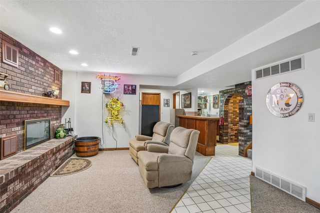 591 Beardsley Street, Norwalk, IA 50211