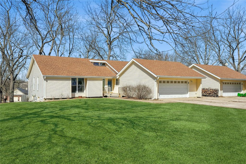 591 Beardsley Street, Norwalk, IA 50211