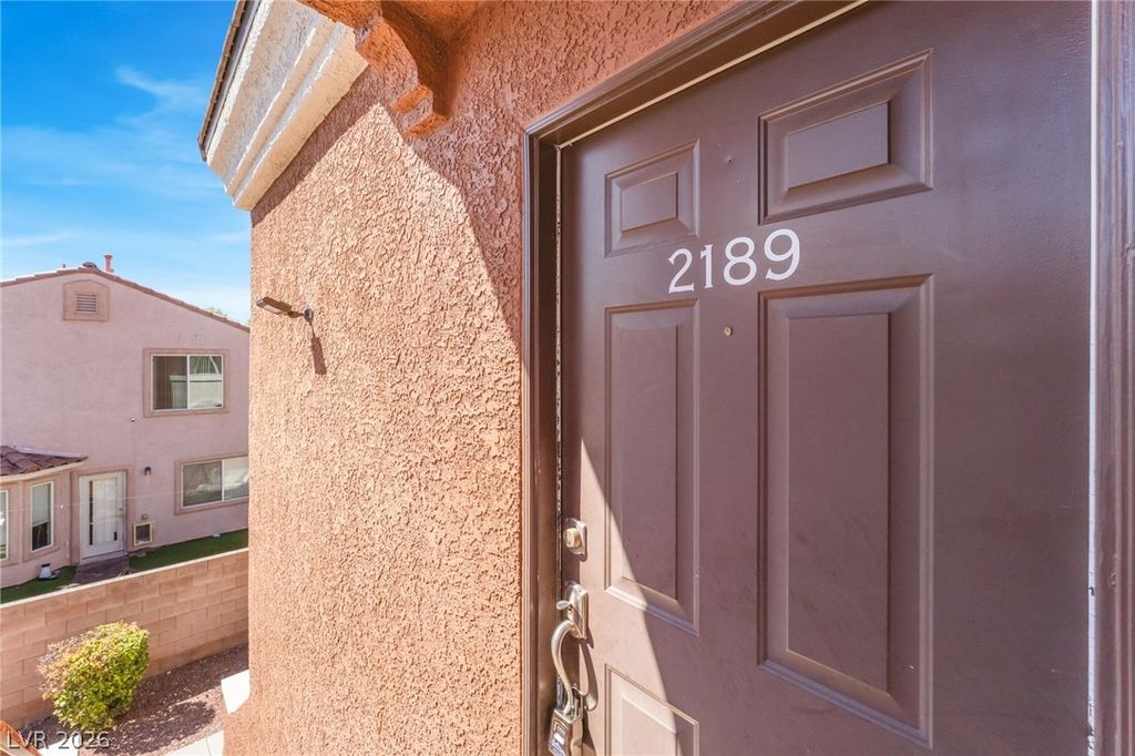 9303 West GILCREASE Avenue 2189, Las Vegas, NV 89149 — photo 5