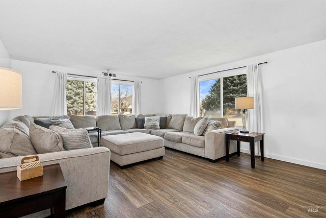 11835 W Savage Dr, Boise, ID 83713