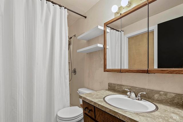 11835 W Savage Dr, Boise, ID 83713