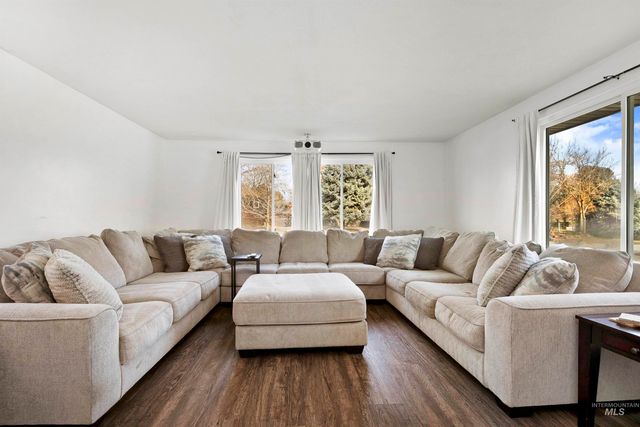 11835 W Savage Dr, Boise, ID 83713