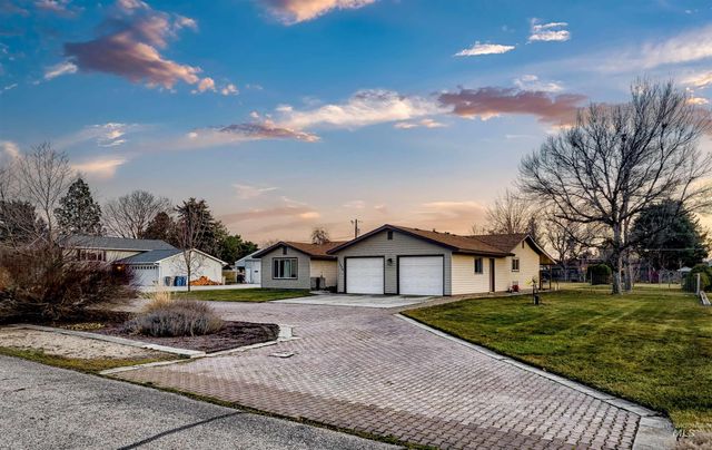 11835 W Savage Dr, Boise, ID 83713