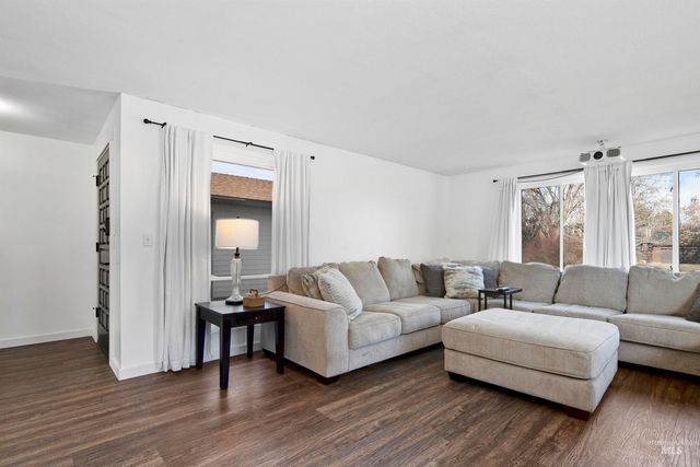 11835 W Savage Dr, Boise, ID 83713