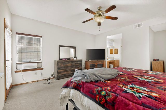 8723 Westridge Place NW, Albuquerque, NM 87114
