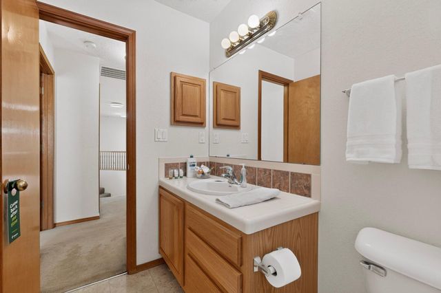 8723 Westridge Place NW, Albuquerque, NM 87114