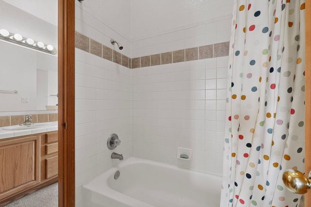 8723 Westridge Place NW, Albuquerque, NM 87114