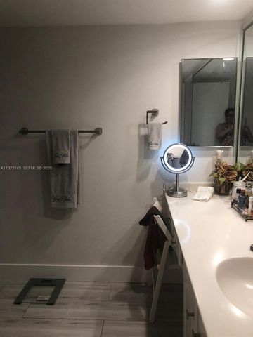 1207 Bahama Bnd E2, Coconut Creek, FL 33066