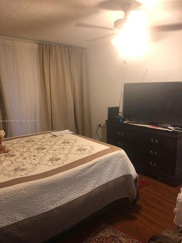 1207 Bahama Bnd E2, Coconut Creek, FL 33066