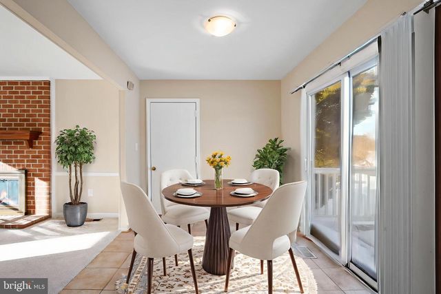 18117 IVY LN, Olney, MD 20832