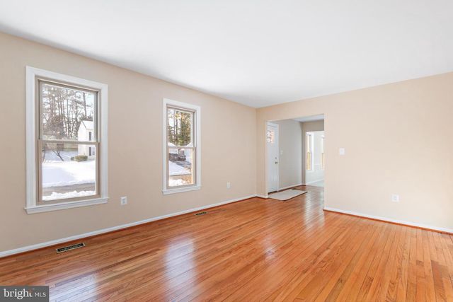 18117 IVY LN, Olney, MD 20832