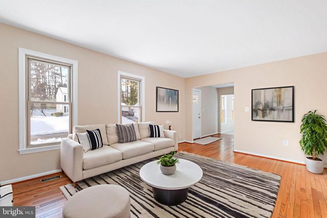 18117 IVY LN, Olney, MD 20832