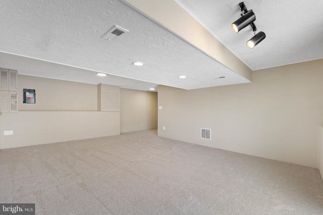 18117 IVY LN, Olney, MD 20832