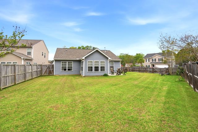 214 Chipping Sparrow Drive, Summerville, SC 29485