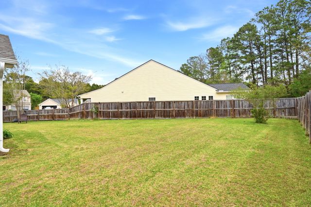 214 Chipping Sparrow Drive, Summerville, SC 29485