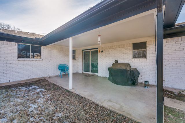 348 Thompson Street, Fort Worth, TX 76134