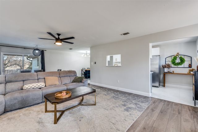 348 Thompson Street, Fort Worth, TX 76134