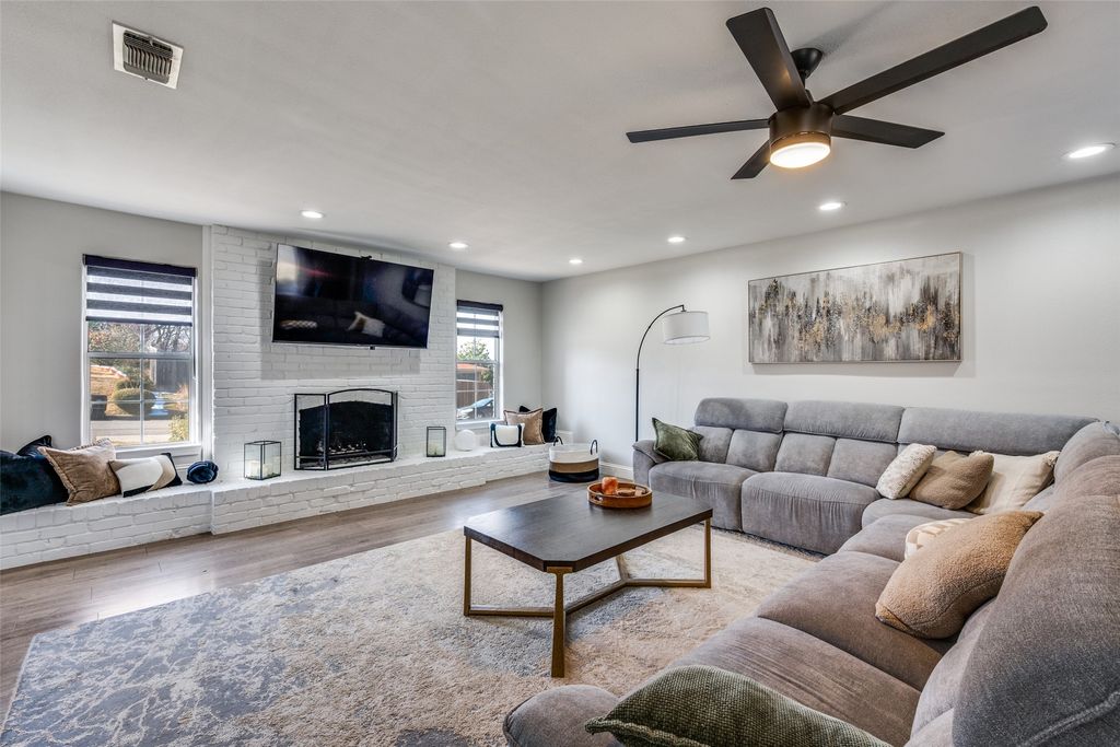 348 Thompson Street, Fort Worth, TX 76134