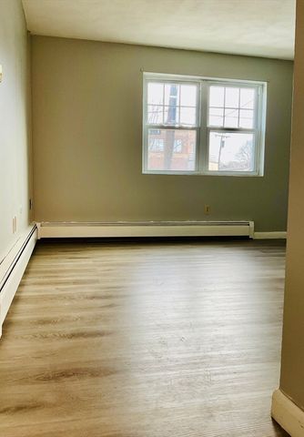 924 Main St 21, Woburn, MA 01801