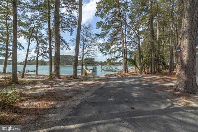 672 TASKMAKER LANE, Reedville, VA 22539