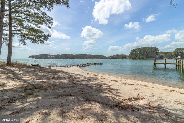 672 TASKMAKER LANE, Reedville, VA 22539