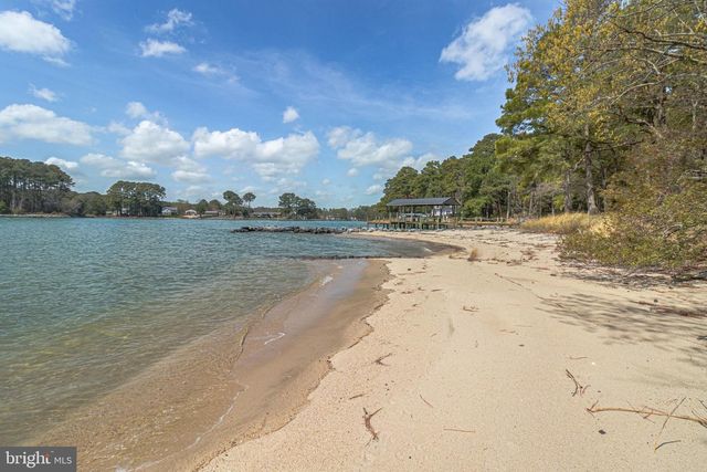 672 TASKMAKER LANE, Reedville, VA 22539