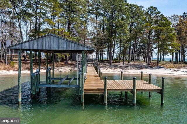 672 TASKMAKER LANE, Reedville, VA 22539