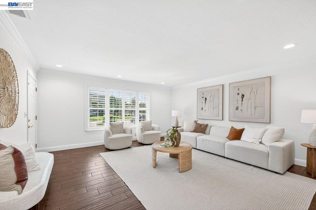 6857 Penn Dr, Dublin, CA 94568