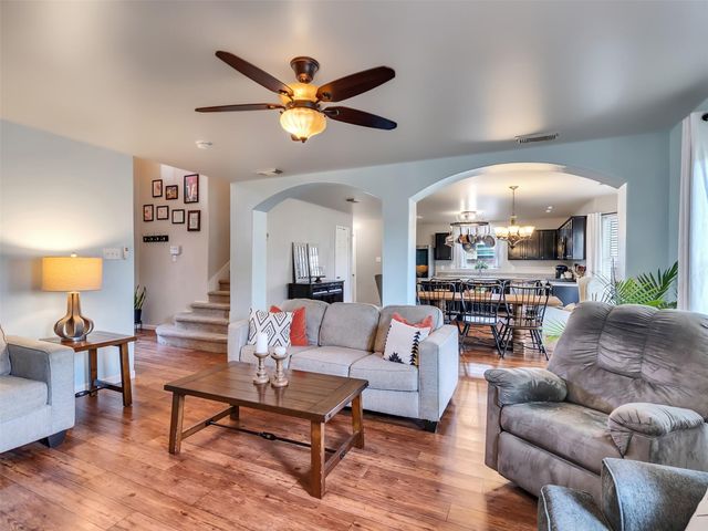 5302 Rio Ramos Street, Rosharon, TX 77583