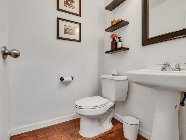 5302 Rio Ramos Street, Rosharon, TX 77583
