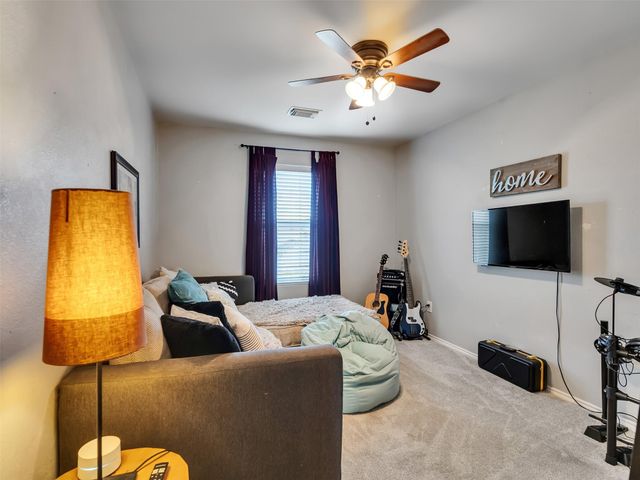5302 Rio Ramos Street, Rosharon, TX 77583