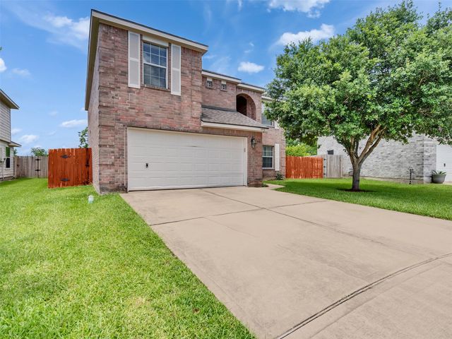 5302 Rio Ramos Street, Rosharon, TX 77583
