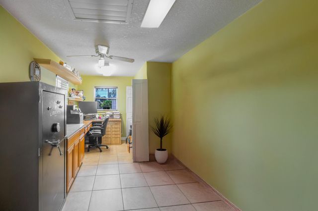 588 NE 28th Avenue, Okeechobee, FL 34972