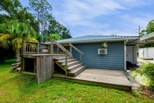 588 NE 28th Avenue, Okeechobee, FL 34972