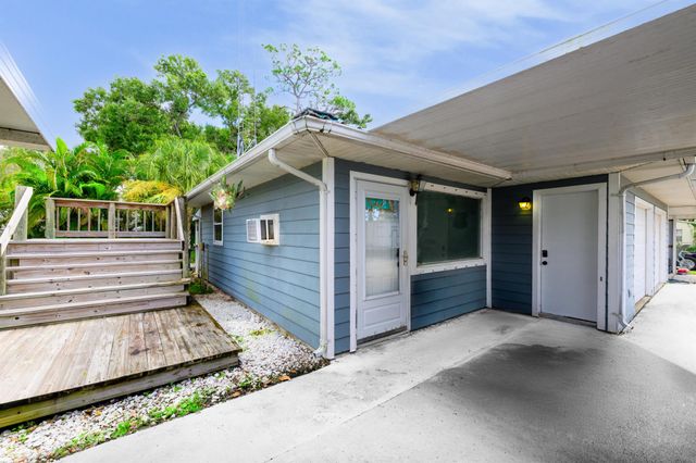 588 NE 28th Avenue, Okeechobee, FL 34972