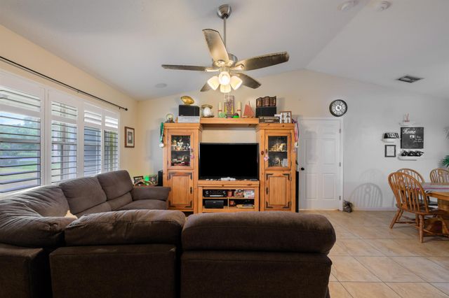 588 NE 28th Avenue, Okeechobee, FL 34972