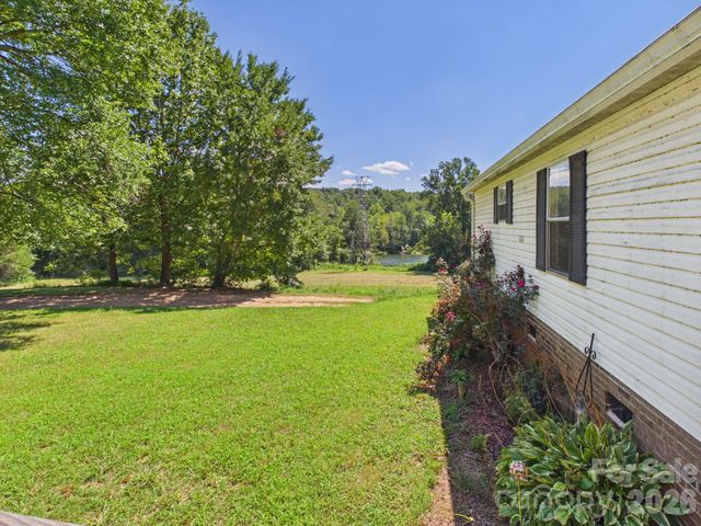 51 Fred Jolly Lane, Taylorsville, NC 28681