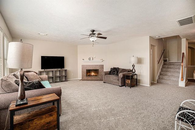 725 Spoonbill Lane, La Marque, TX 77568