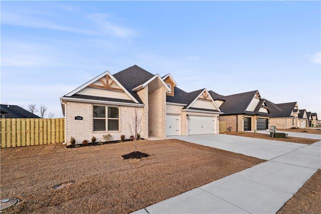 1330 Tiffany Street, Centerton, AR 72719