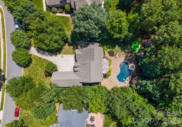 4536 Rustling Woods Drive, Denver, NC 28037