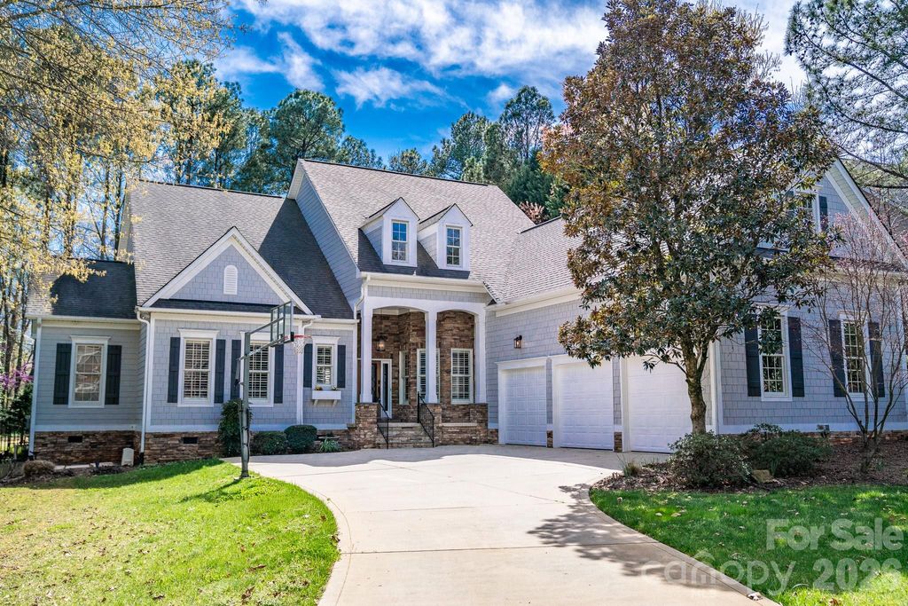 4536 Rustling Woods Drive, Denver, NC 28037
