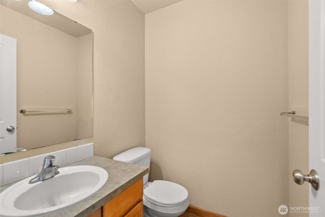 2905 Campus Prairie Loop NE, Lacey, WA 98516