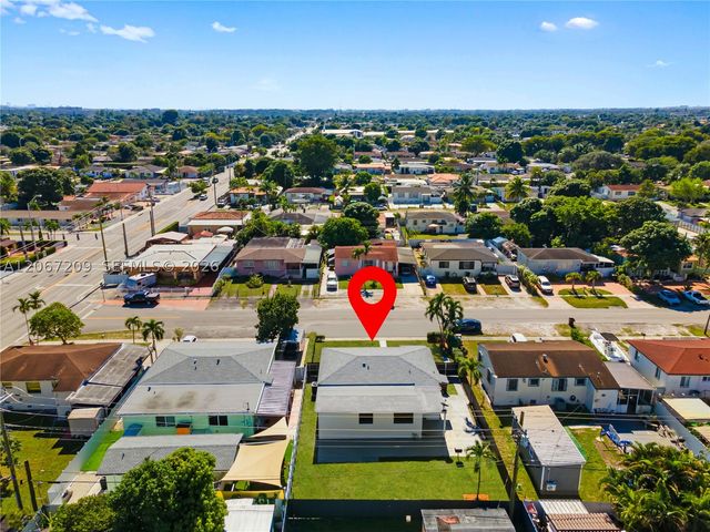 31 W 64th St, Hialeah, FL 33012