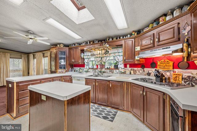 212 KAREN DR, Williamstown, NJ 08094