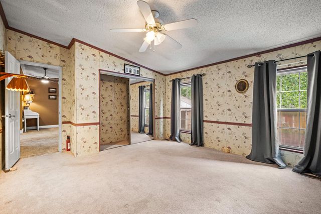 212 KAREN DR, Williamstown, NJ 08094