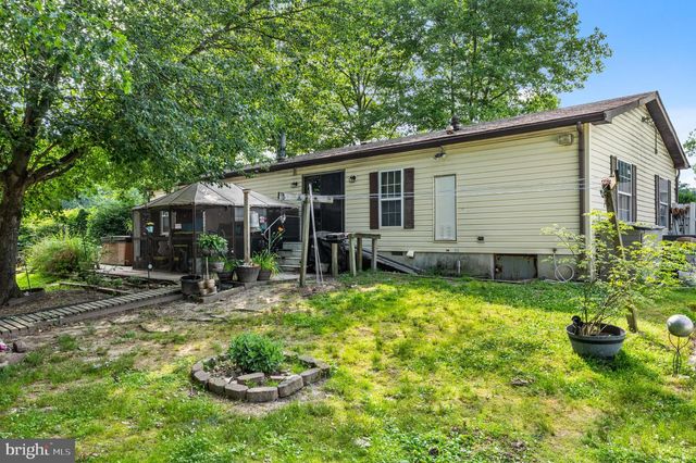 212 KAREN DR, Williamstown, NJ 08094