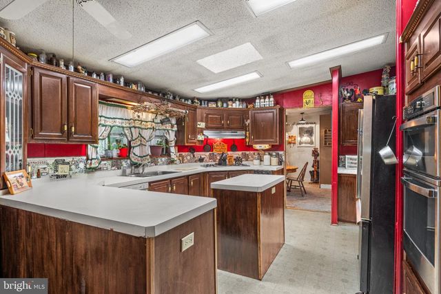 212 KAREN DR, Williamstown, NJ 08094