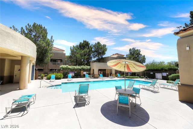 1909 Desert Falls Court 105, Las Vegas, NV 89128
