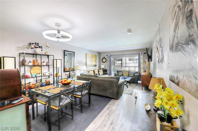 1909 Desert Falls Court 105, Las Vegas, NV 89128