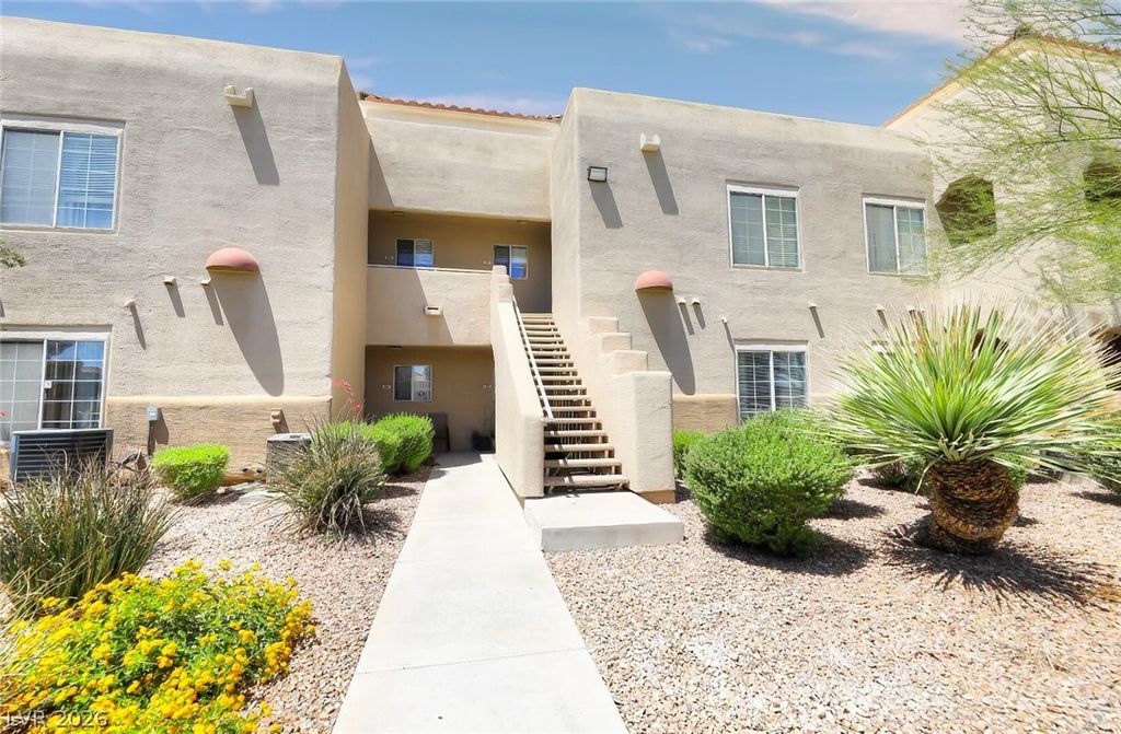 1909 Desert Falls Court 105, Las Vegas, NV 89128